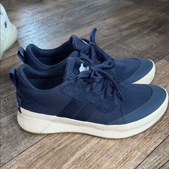 Sorel Other - Sorel Women's Out N About III Low Waterproof Sneakers